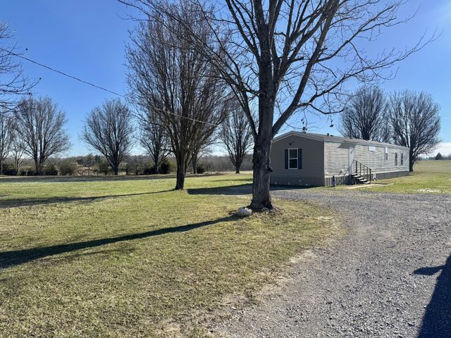 261 Sweet Silo Ln, Mcminnville, TN 37110