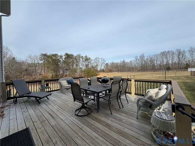 95 Shaunah Ln, Louisa, VA 23093