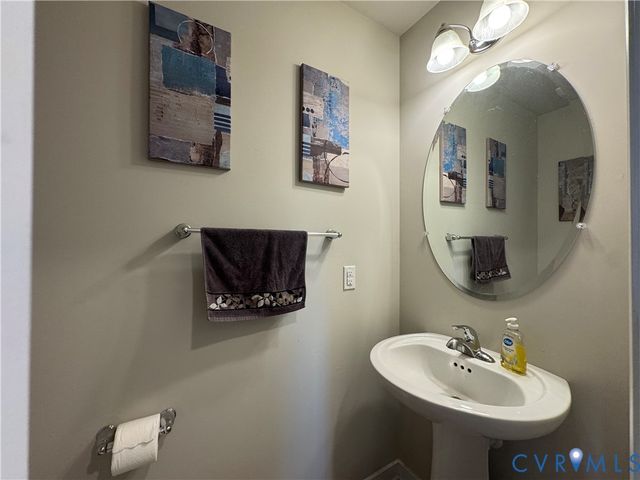 95 Shaunah Ln, Louisa, VA 23093