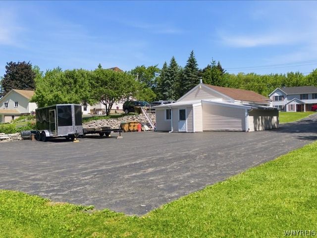 699 Losson Road, Cheektowaga, NY 14227
