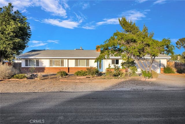 15177 Mendota, Apple Valley, CA 92307