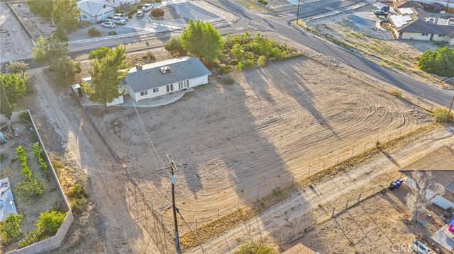 15177 Mendota, Apple Valley, CA 92307