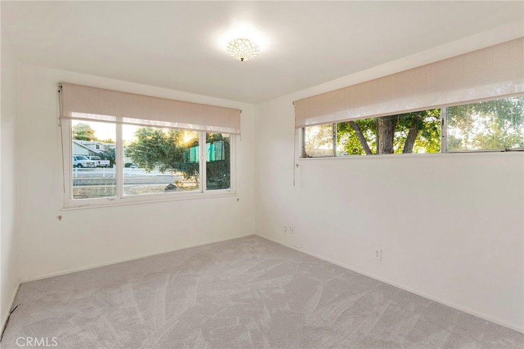 Image 20 of property listing at 15177 Mendota, Apple Valley, CA 92307