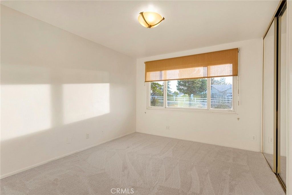 Image 27 of property listing at 15177 Mendota, Apple Valley, CA 92307