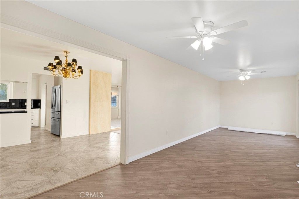 Image 28 of property listing at 15177 Mendota, Apple Valley, CA 92307