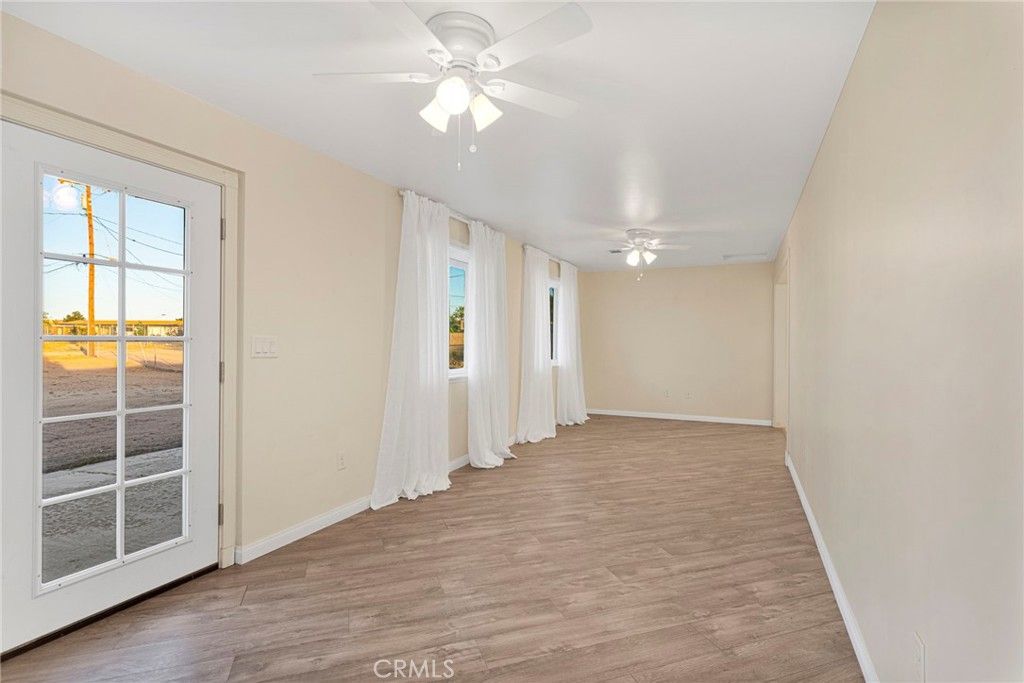 Image 30 of property listing at 15177 Mendota, Apple Valley, CA 92307