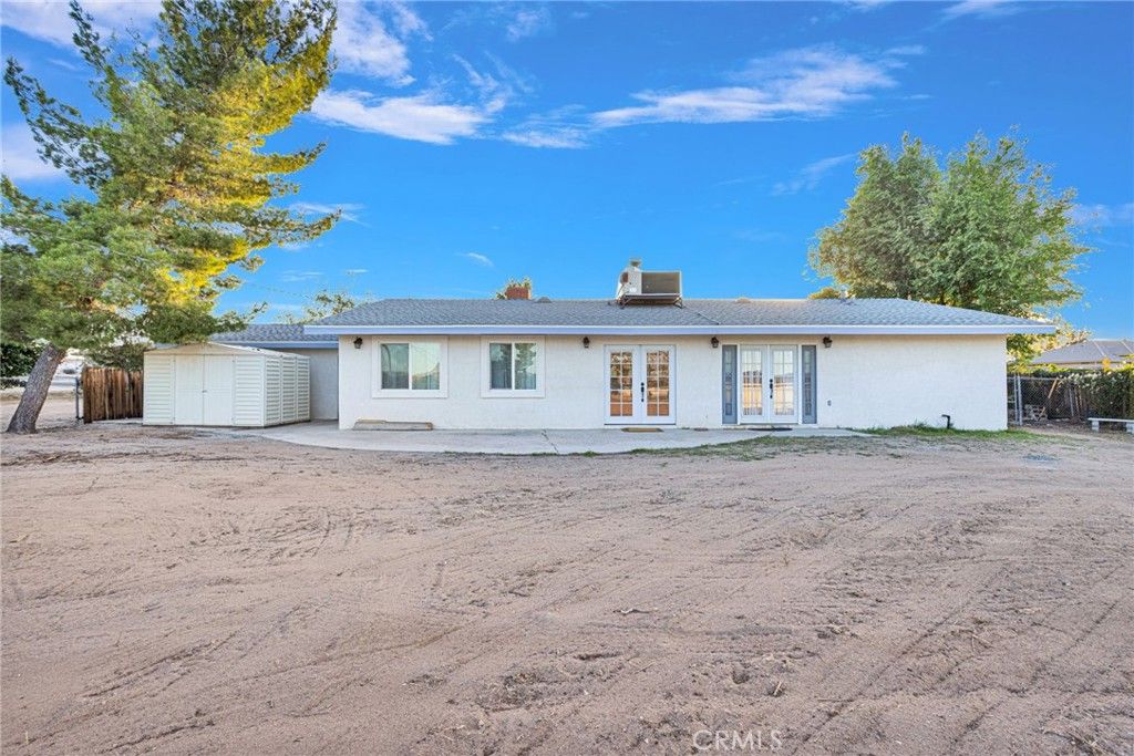Image 34 of property listing at 15177 Mendota, Apple Valley, CA 92307
