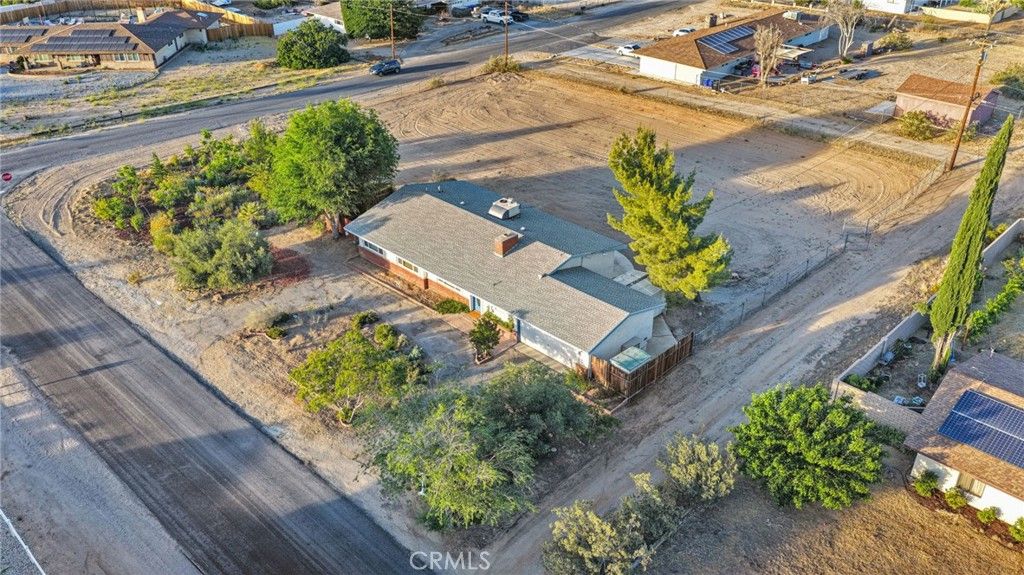 Image 42 of property listing at 15177 Mendota, Apple Valley, CA 92307