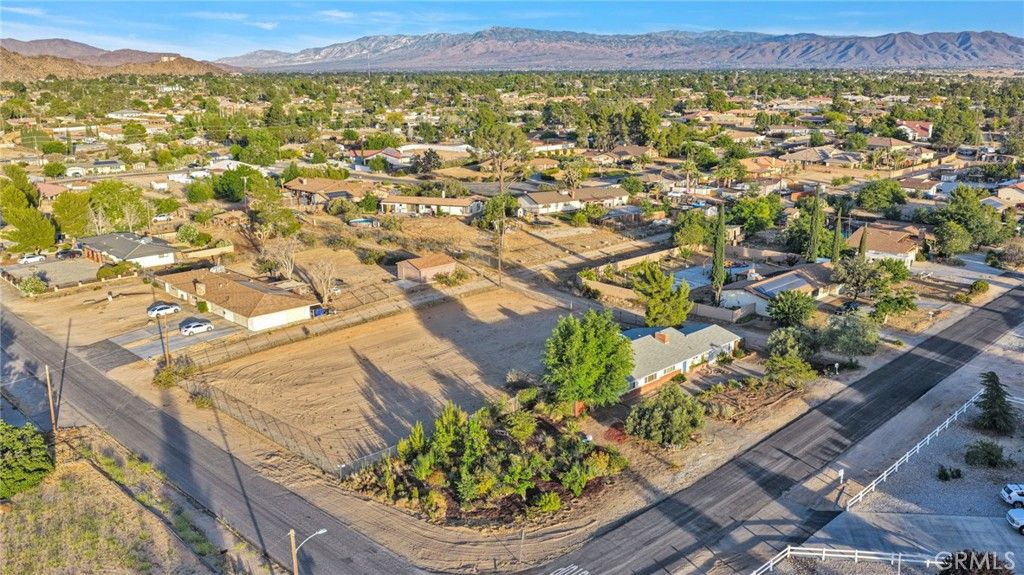 Image 47 of property listing at 15177 Mendota, Apple Valley, CA 92307