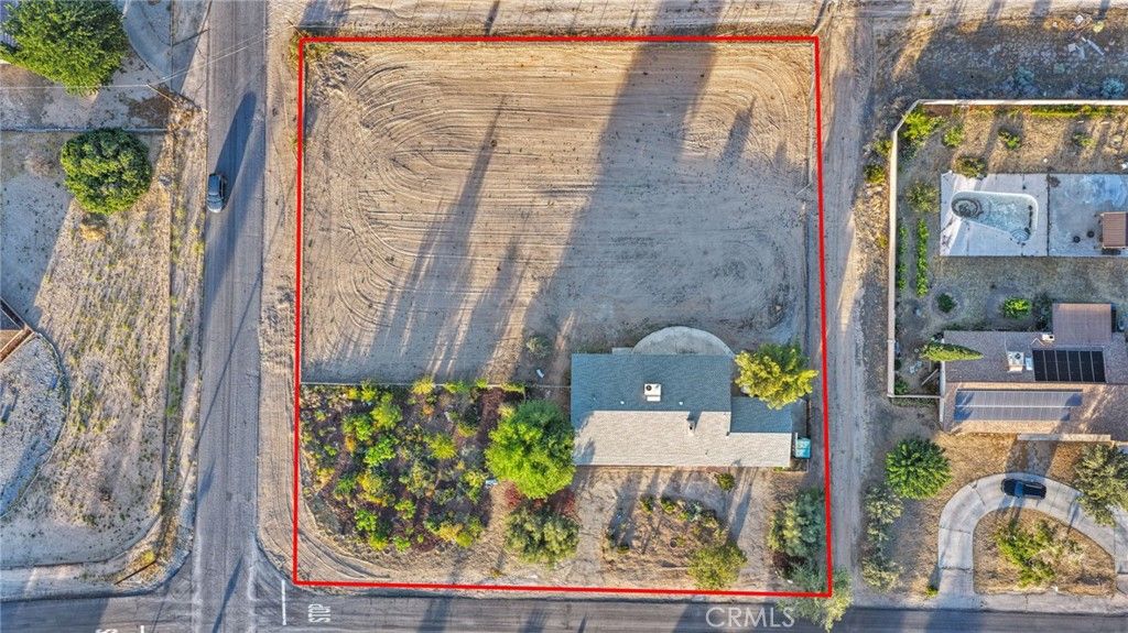 Image 48 of property listing at 15177 Mendota, Apple Valley, CA 92307