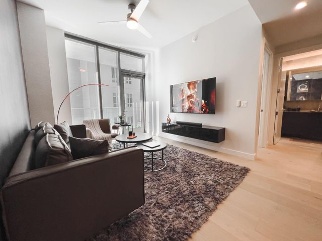 44 East Ave 1702, Austin, TX 78701