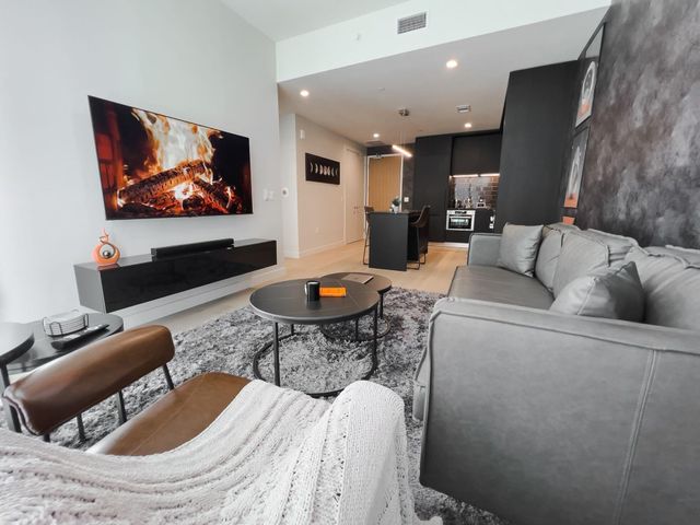 44 East Ave 1702, Austin, TX 78701
