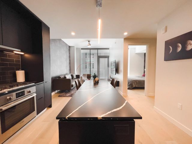 44 East Ave 1702, Austin, TX 78701