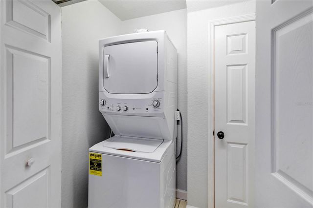 211 DAWN COURT, Kissimmee, FL 34743