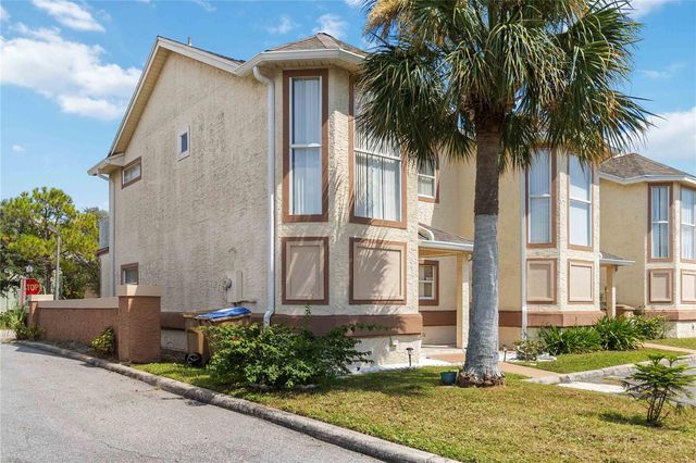 211 DAWN COURT, Kissimmee, FL 34743