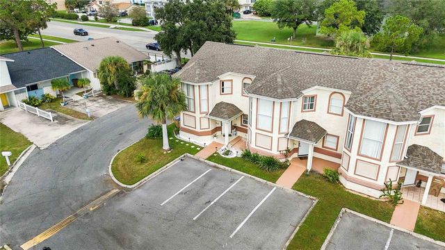 211 DAWN COURT, Kissimmee, FL 34743