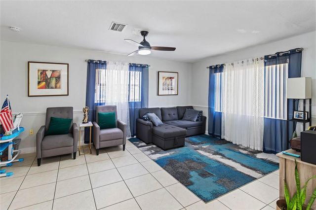 211 DAWN COURT, Kissimmee, FL 34743