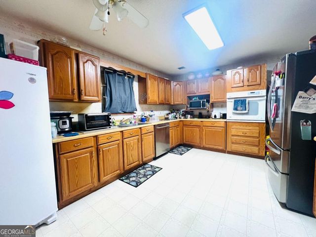 408 Janice Avenue, Nashville, GA 31639