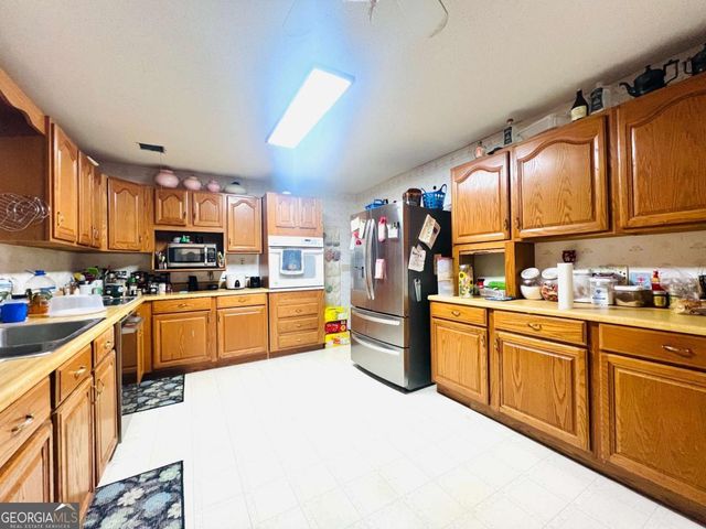 408 Janice Avenue, Nashville, GA 31639