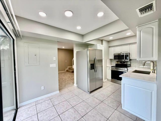 16596 BRIGADOON DRIVE, Tampa, FL 33618