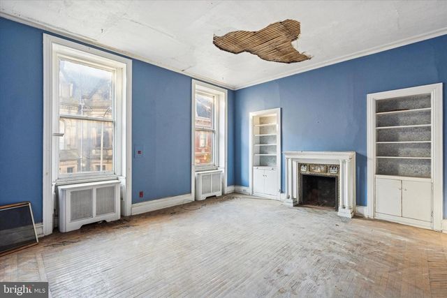 2039 SPRUCE ST, Philadelphia, PA 19103