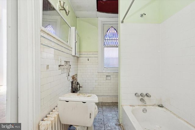 2039 SPRUCE ST, Philadelphia, PA 19103