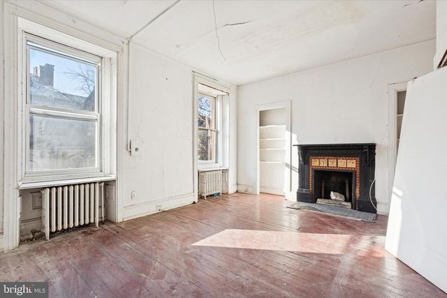 2039 SPRUCE ST, Philadelphia, PA 19103