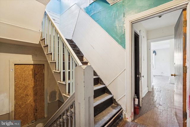 2039 SPRUCE ST, Philadelphia, PA 19103