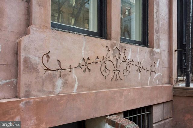 2039 SPRUCE ST, Philadelphia, PA 19103