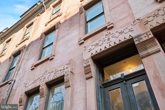 2039 SPRUCE ST, Philadelphia, PA 19103