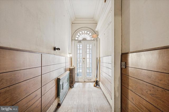 2039 SPRUCE ST, Philadelphia, PA 19103