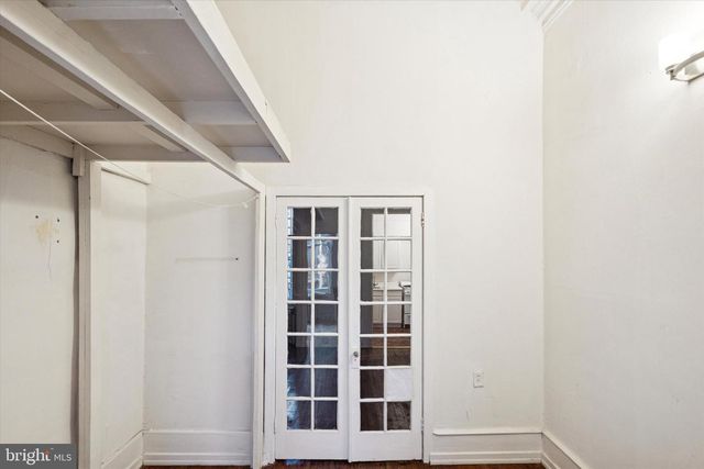 2039 SPRUCE ST, Philadelphia, PA 19103