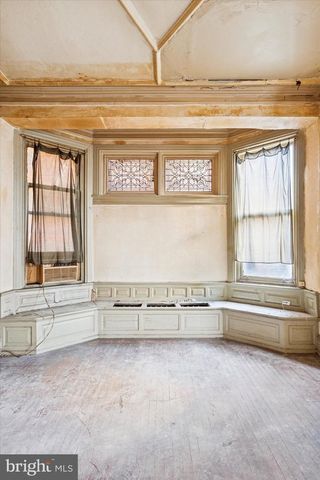 2039 SPRUCE ST, Philadelphia, PA 19103