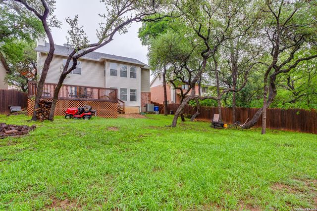 2422 Newoak Park, San Antonio, TX 78230