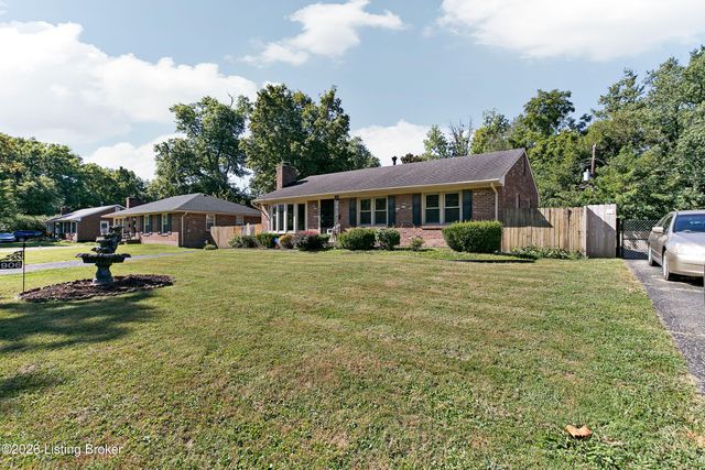 1906 Herr Ln, Louisville, KY 40222
