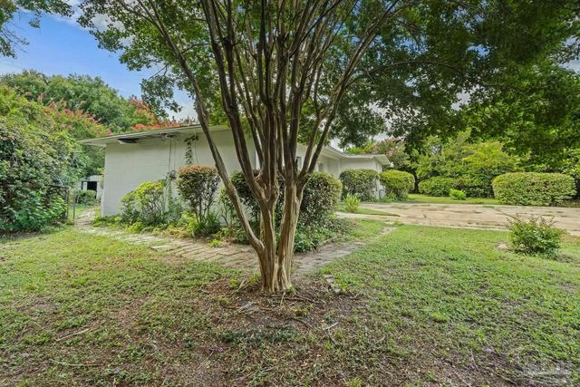 99 S Madison Dr, Pensacola, FL 32505