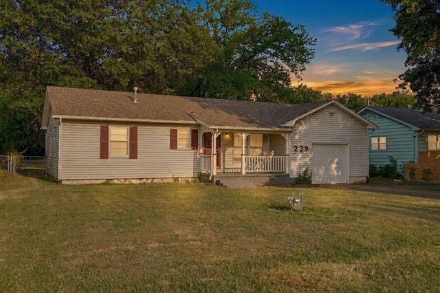 239 N Davis Avenue, Claremore, OK 74017