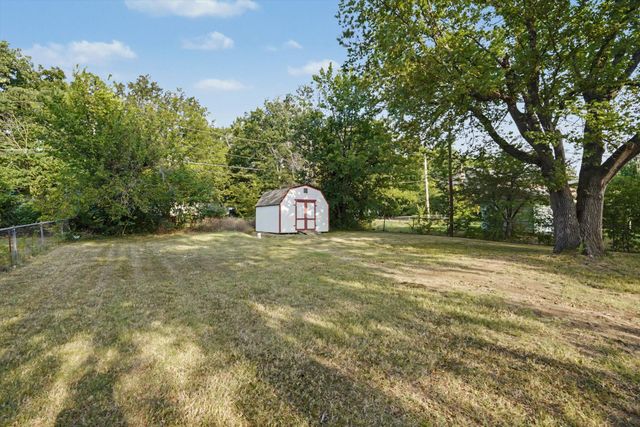 239 N Davis Avenue, Claremore, OK 74017