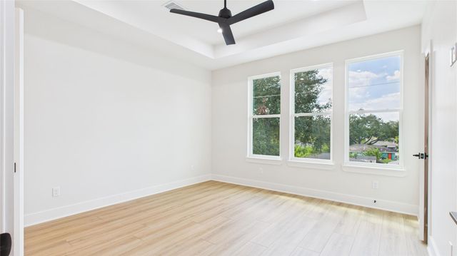 4508 Robertson, Houston, TX 77009