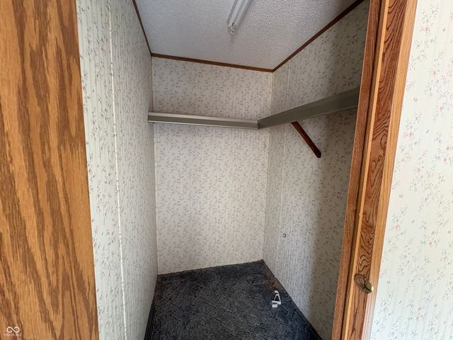 3083 Van Bibber Lake Estate, Greencastle, IN 46135