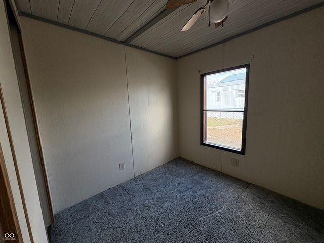 3083 Van Bibber Lake Estate, Greencastle, IN 46135