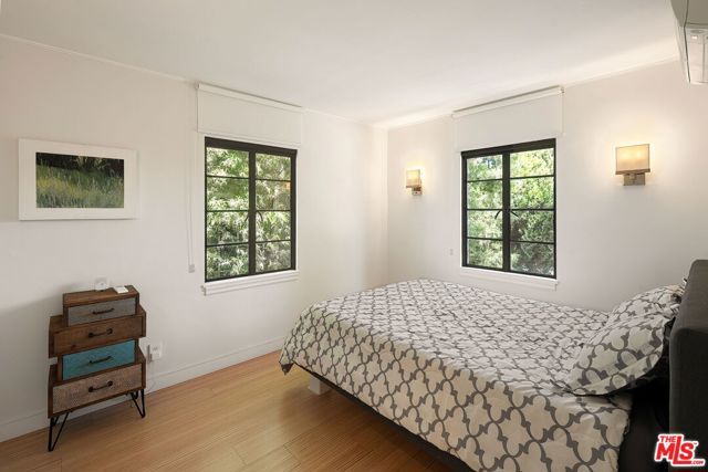 1323 Club View Drive, Los Angeles, CA 90024