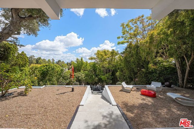 1323 Club View Drive, Los Angeles, CA 90024