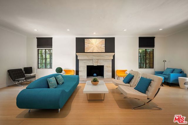 1323 Club View Drive, Los Angeles, CA 90024