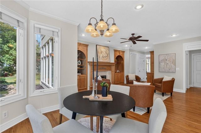 9608 Falcon Ridge Drive, Lenexa, KS 66220