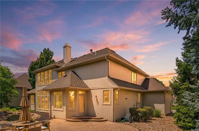9608 Falcon Ridge Drive, Lenexa, KS 66220