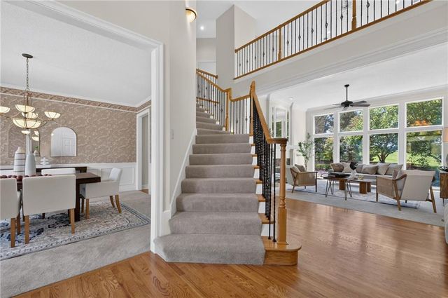 9608 Falcon Ridge Drive, Lenexa, KS 66220