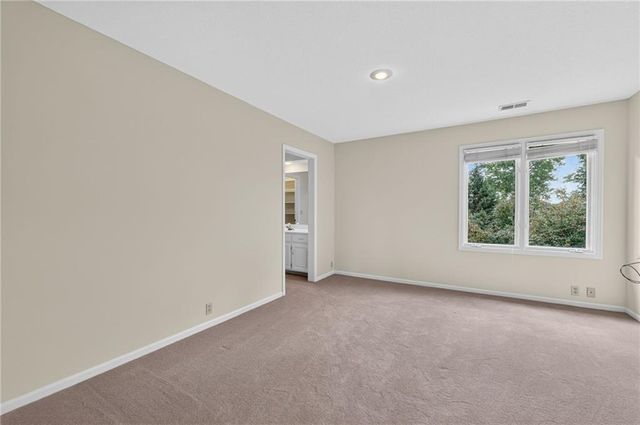 9608 Falcon Ridge Drive, Lenexa, KS 66220