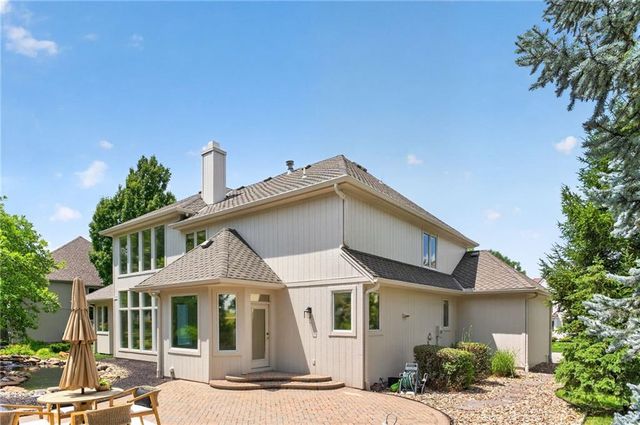9608 Falcon Ridge Drive, Lenexa, KS 66220