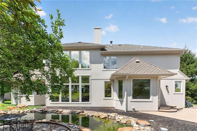 9608 Falcon Ridge Drive, Lenexa, KS 66220